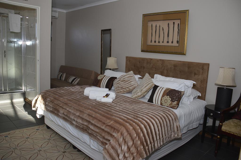 Two Bells Guest House Bloemfontein Phòng bức ảnh
