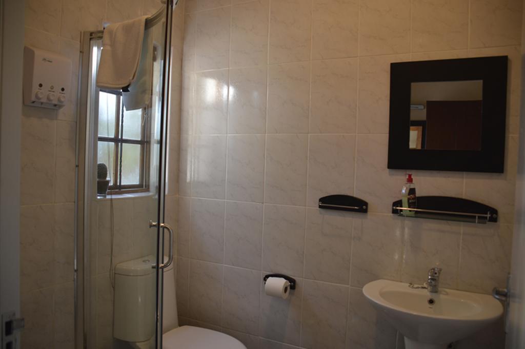 Two Bells Guest House Bloemfontein Phòng bức ảnh