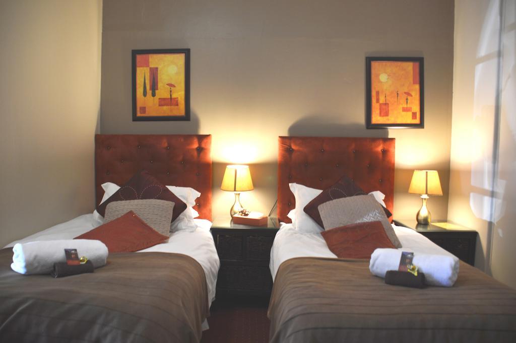 Two Bells Guest House Bloemfontein Phòng bức ảnh