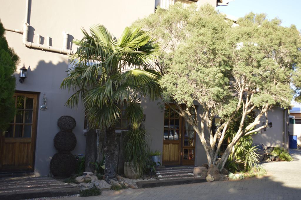 Two Bells Guest House Bloemfontein Ngoại thất bức ảnh